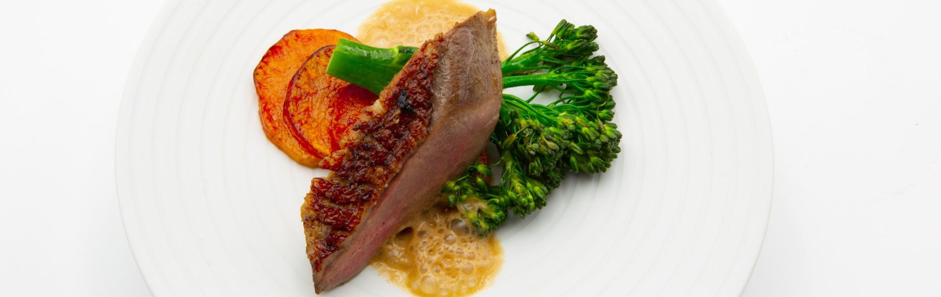 Bayreuther Kartoffeln mit wildem Brokkoli und Entenbrust Sous Vide