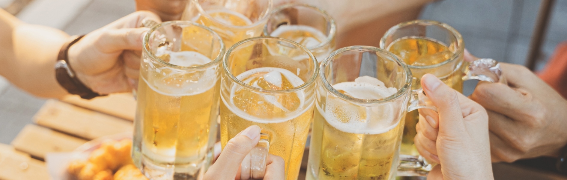 Biergarten – wo Bier in traditioneller Atmosphäre genossen wird
