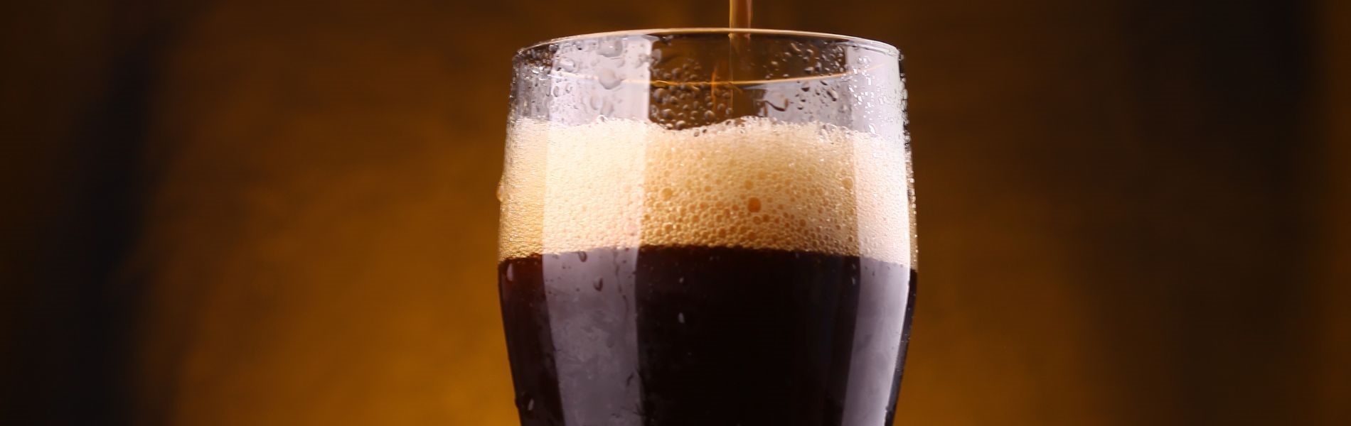 Colaweizen: erfrischendes Biermischgetränk selber zubereiten